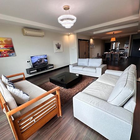 קוטה קינבלו Aa Residen Luxury Condo Homestay 18Mins Walk Tanjung Aru Beach & Golf Course, Not Beach Side Resort מראה חיצוני תמונה