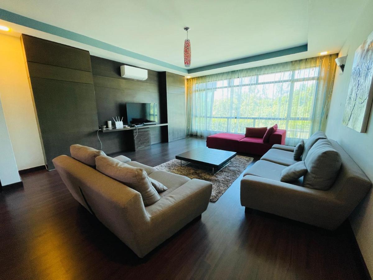 קוטה קינבלו Aa Residen Luxury Condo Homestay 18Mins Walk Tanjung Aru Beach & Golf Course, Not Beach Side Resort מראה חיצוני תמונה