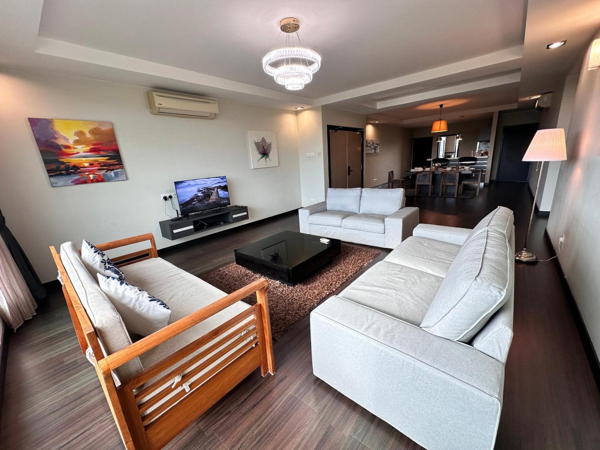 קוטה קינבלו Aa Residen Luxury Condo Homestay 18Mins Walk Tanjung Aru Beach & Golf Course, Not Beach Side Resort מראה חיצוני תמונה