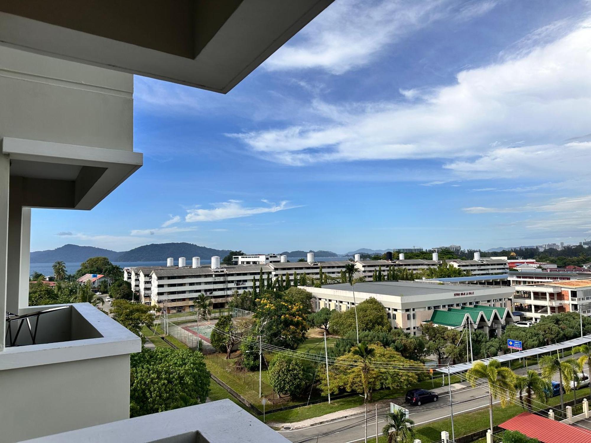 קוטה קינבלו Aa Residen Luxury Condo Homestay 18Mins Walk Tanjung Aru Beach & Golf Course, Not Beach Side Resort מראה חיצוני תמונה