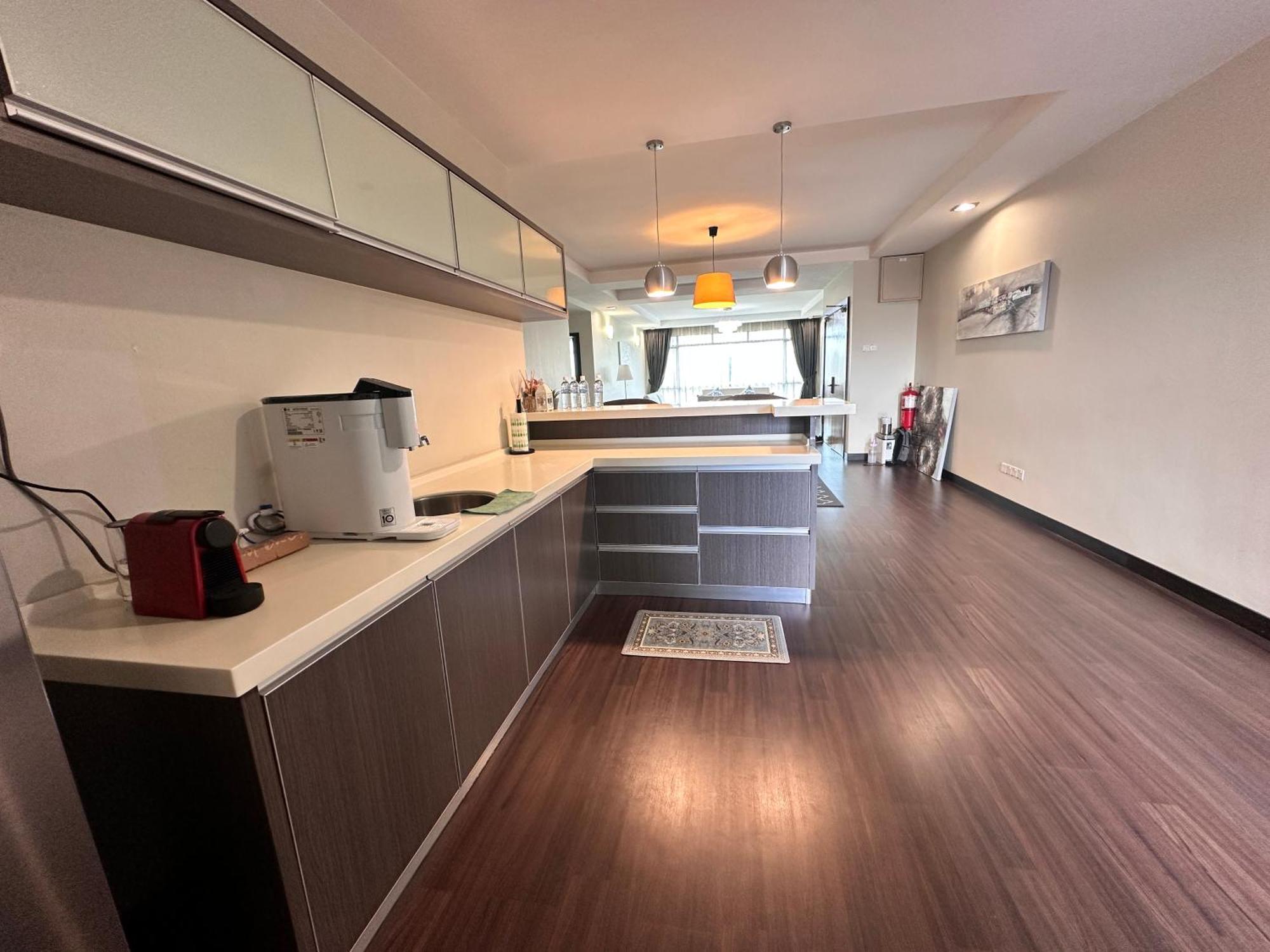 קוטה קינבלו Aa Residen Luxury Condo Homestay 18Mins Walk Tanjung Aru Beach & Golf Course, Not Beach Side Resort מראה חיצוני תמונה