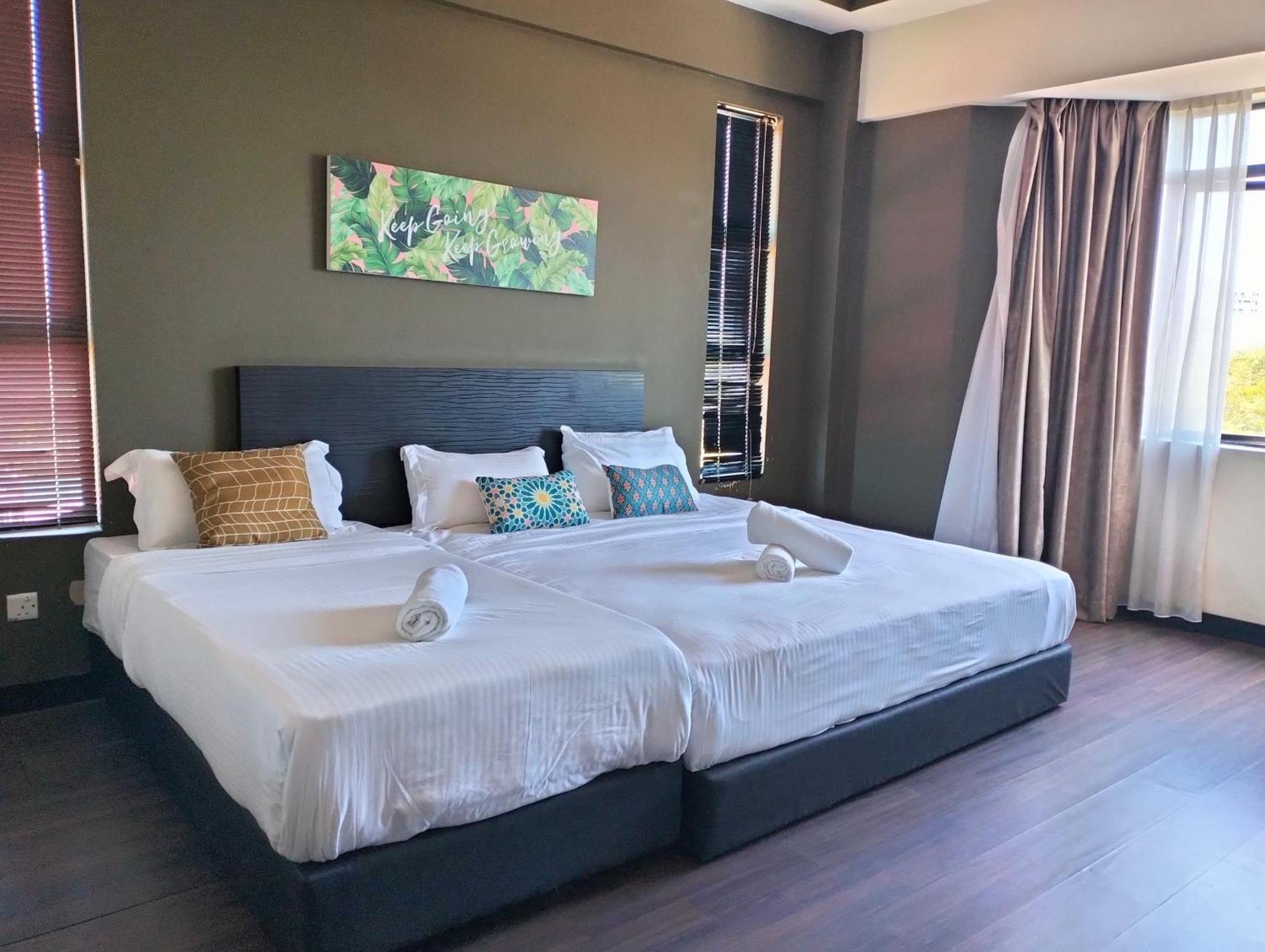 קוטה קינבלו Aa Residen Luxury Condo Homestay 18Mins Walk Tanjung Aru Beach & Golf Course, Not Beach Side Resort מראה חיצוני תמונה